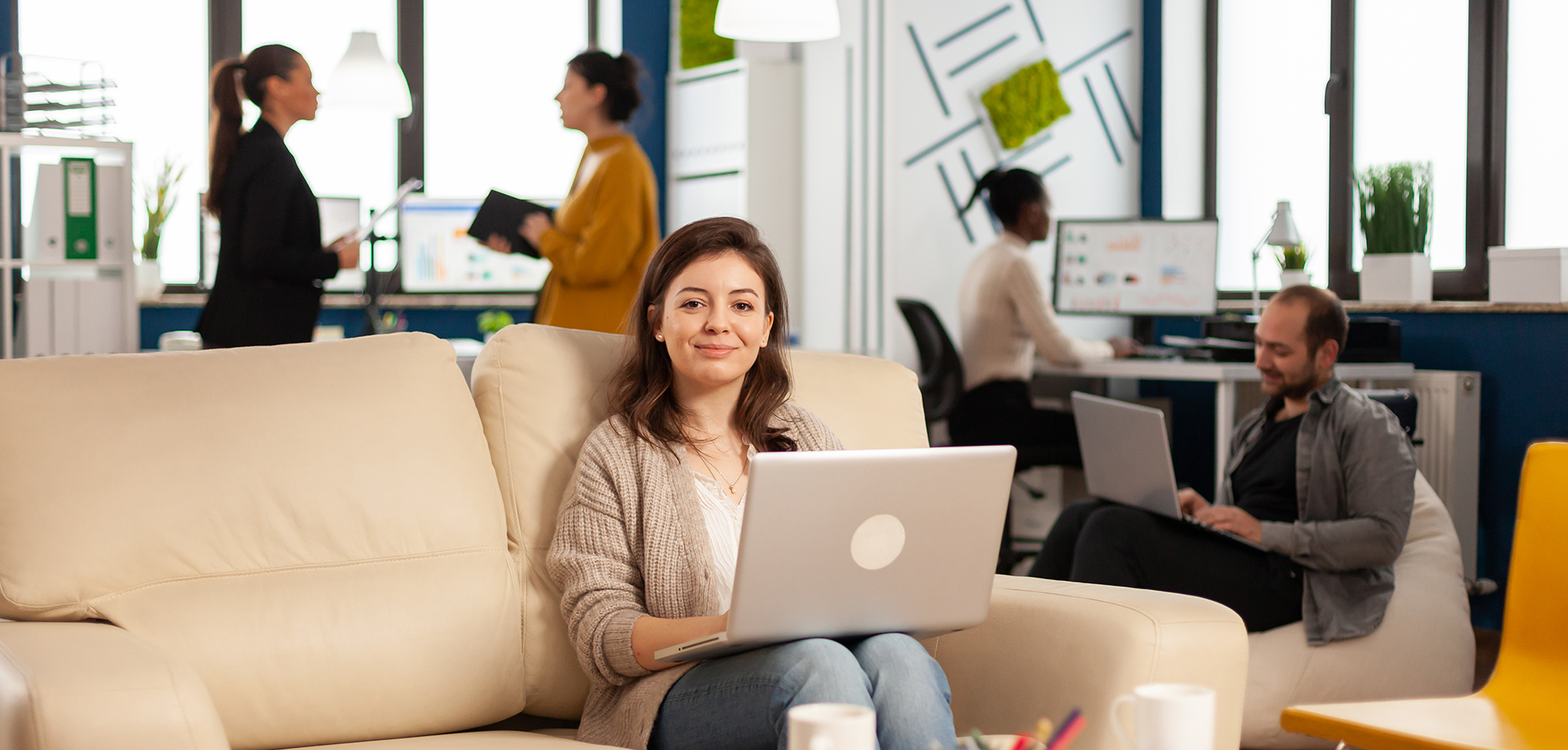 From-Offices-to-Homes,-How-Commercial-Growth-Is-Redefining-Gurgaon’s-Residential-Market-desktop.jpg_-_mjUVo6mZy6np