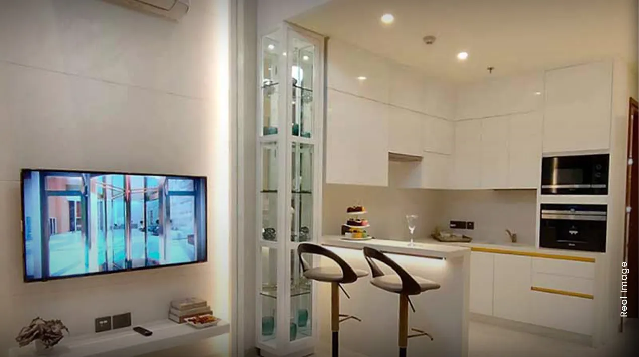 glimpses-2_-_uCsCLfwRJ8g6